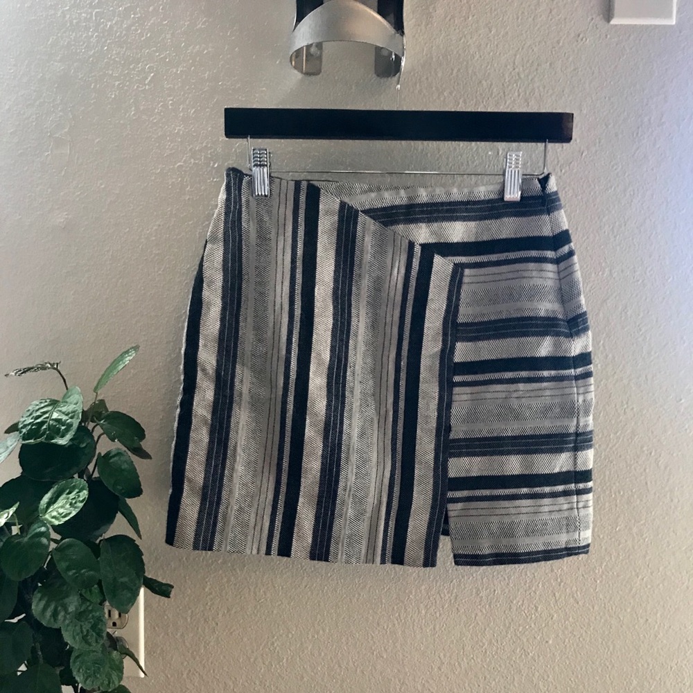 Kate spade Saturday mini skirt